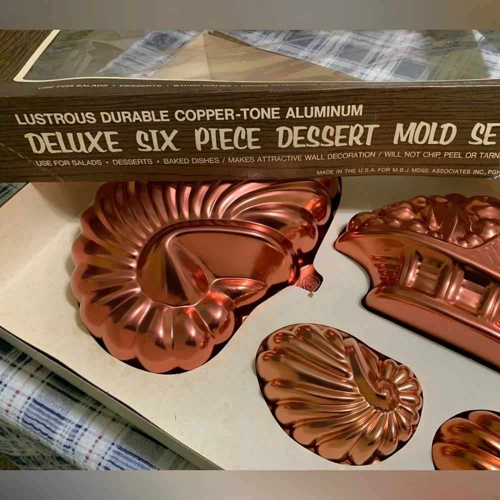 Vintage Molds 6 Piece Coppertone Dessert original box, Aluminum, Baking, Salad - Picture 2 of 10